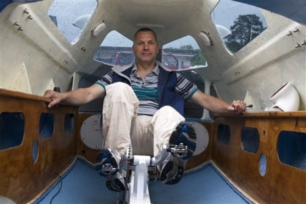 Didier Bovard dans son hydrocycle 