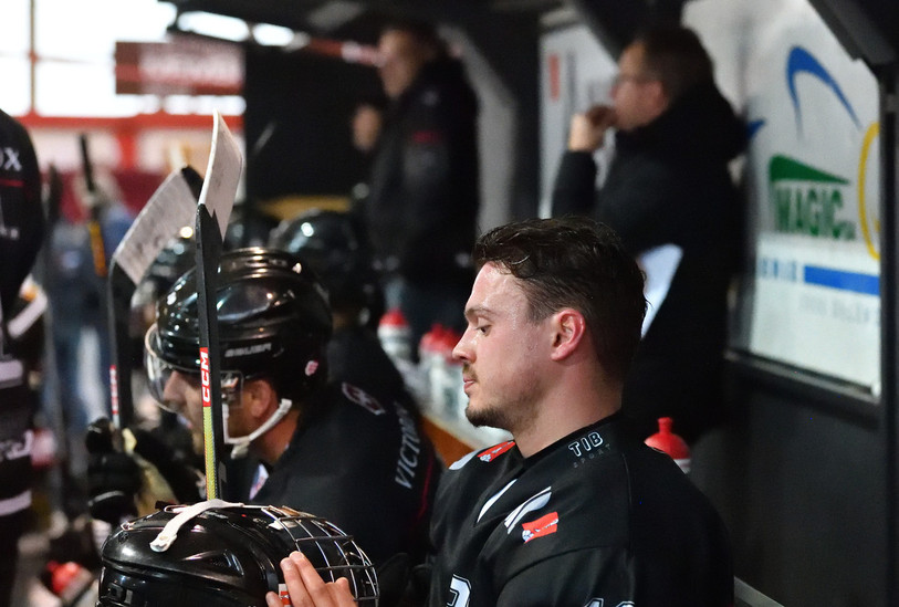 C'est une nouvelle défaite pour Arnaud Neukomm et le HC Delémont-Vallée (photo : archives Georges Henz)