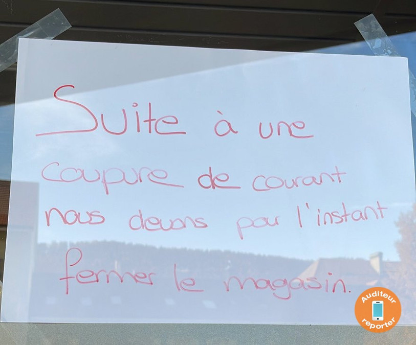 Faute de jus, un supermarché de St-Imier a dû fermer ses portes le temps que le courant soit rétabli.