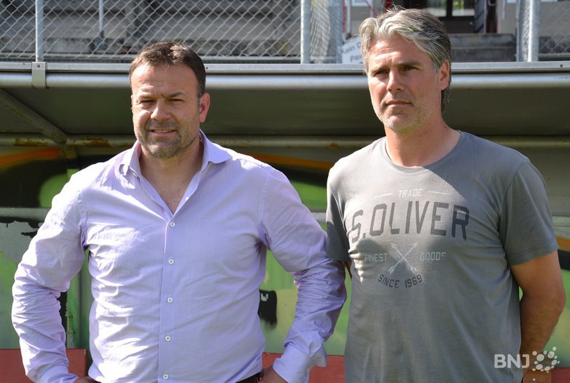 Patrick Rahmen (à gauche) et Marco Walker ont quatre matches pour maintenir le FC Bienne en Challenge League