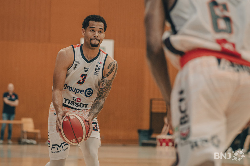 Nate West et ses coéquipiers d'Union Neuchâtel n'ont pas passé une soirée tranquille face à Fribourg Olympic (photo : Albin Tissier).