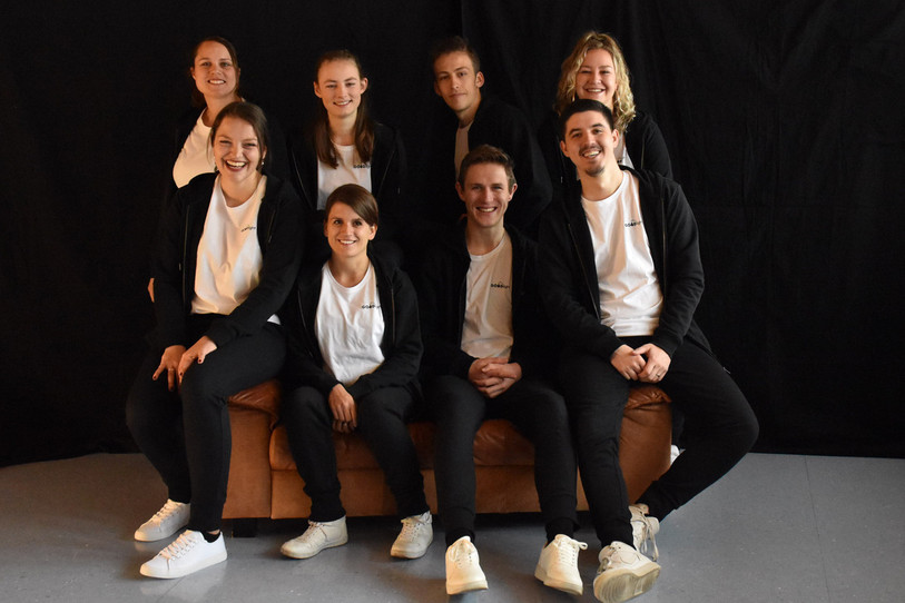 La troupe GOoDlight est prête à prendre la route pour sa tournée. (Photo: GOoDlight)