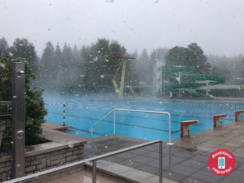 Piscine du Locle, 15 mai 2015, photo: Gérard Santschi