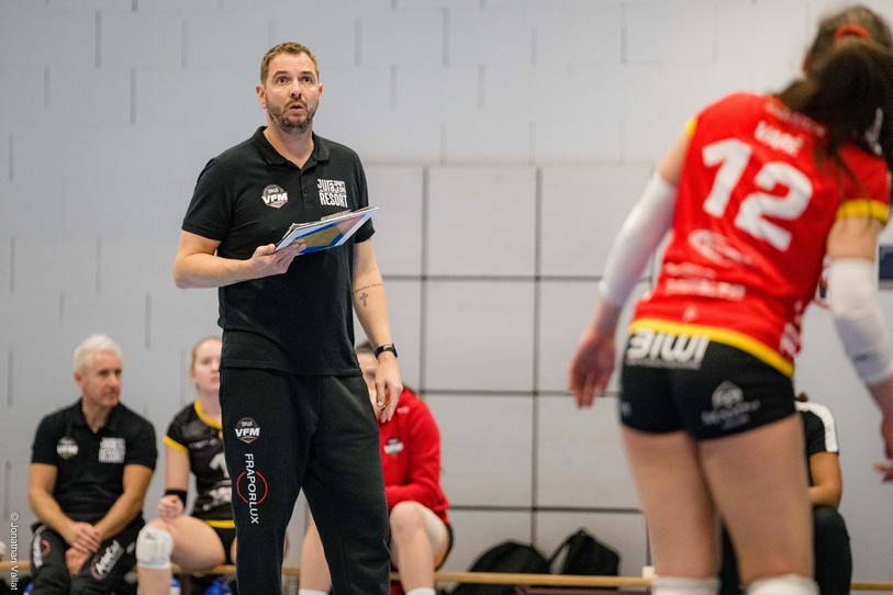 Leonardo Portaleoni et le Volleyball Franches-Montagnes ont fini par s'incliner vendredi soir (photo : Jonathan Vallat).