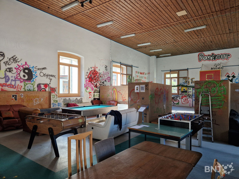 Barak accueille principalement les jeunes de 12 à 18 ans dans son centre à Fleurier. 