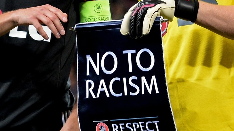 Le football européen a une campagne de prévention du racisme. (Photo: fr.uefa.com)