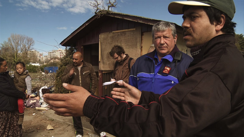 Extrait du film L'oasis des mendiants
