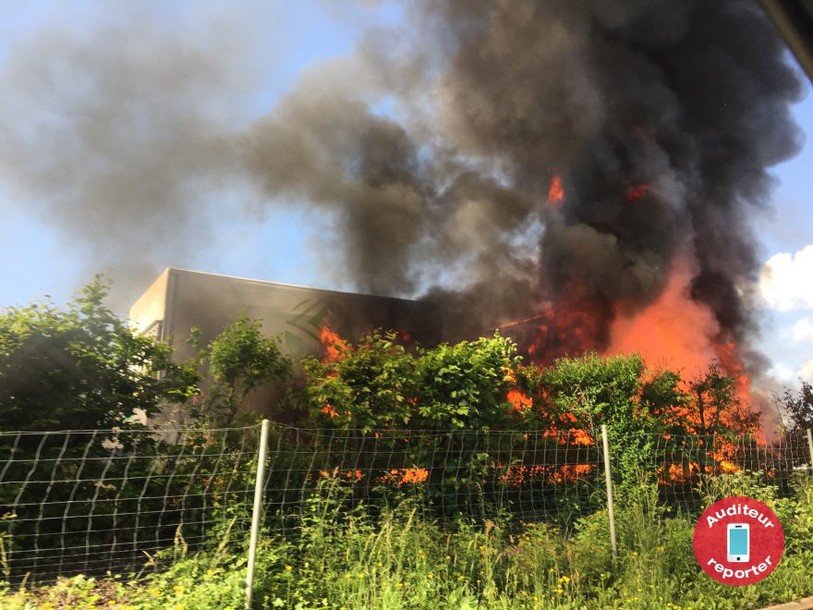 L'incendie a été particulièrement impressionnant.