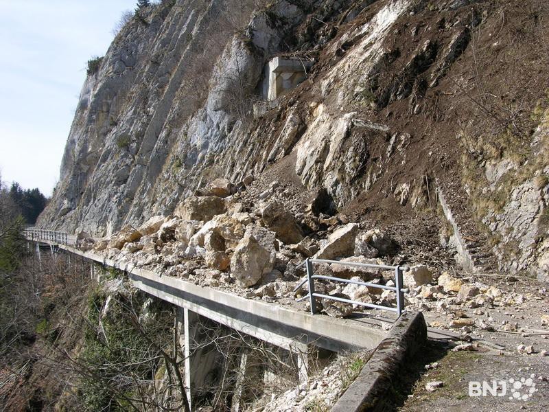 L'éboulement qui a eu lieu le 15 mars 2008 avait entrainé la fermeture de la route durant près de six mois. Aujourd'hui, la falaise est stable