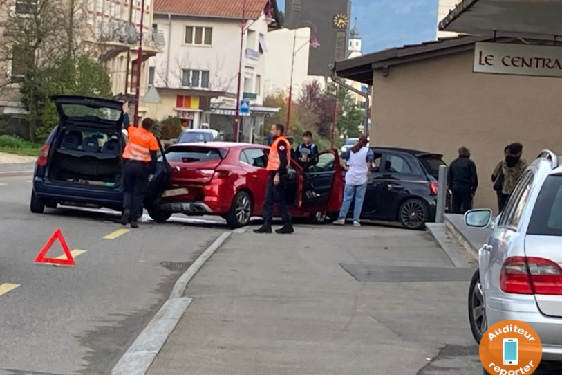 Un accident impliquant trois véhicules s'est déroulé ce vendredi après-midi à Malleray
