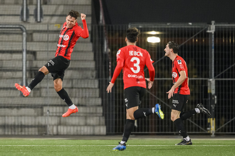 La joie de Burak Alili, le 1er buteur xamaxien de ce vendredi soir (photo : KEYSTONE/Jean-Christophe Bott).