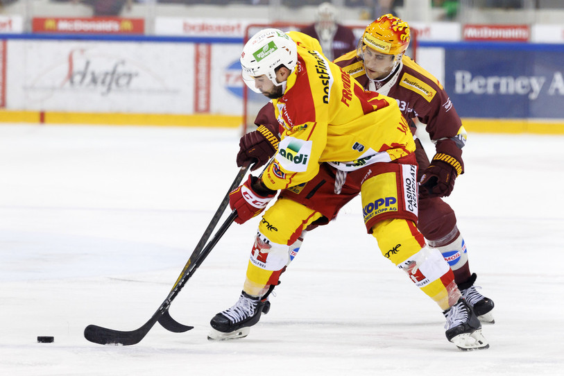 Etienne Froidevaux (ici mardi soir face à Genève) va se retirer du hockey professionnel à la fin de la saison (photo : KEYSTONE/Salvatore Di Nolfi).