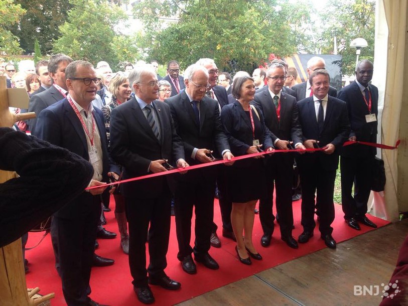 Le 6e Marché et Concours suisse des produits du terroir a été inauguré samedi matin par Johann-Schneider Ammann, Claude Hêche et plusieurs ministres jurassiens