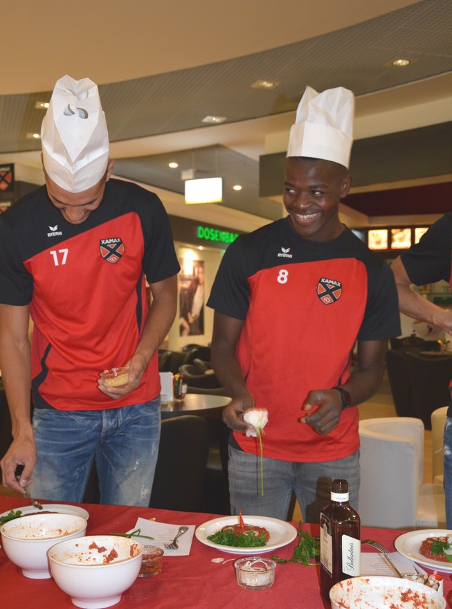 Freddy Mveng a manifestement pris du plaisir à confectionner son tartare. Epicé ? 