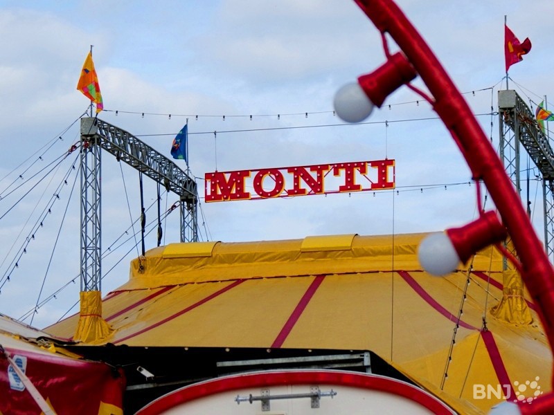 Chapiteau du Cirque Monti