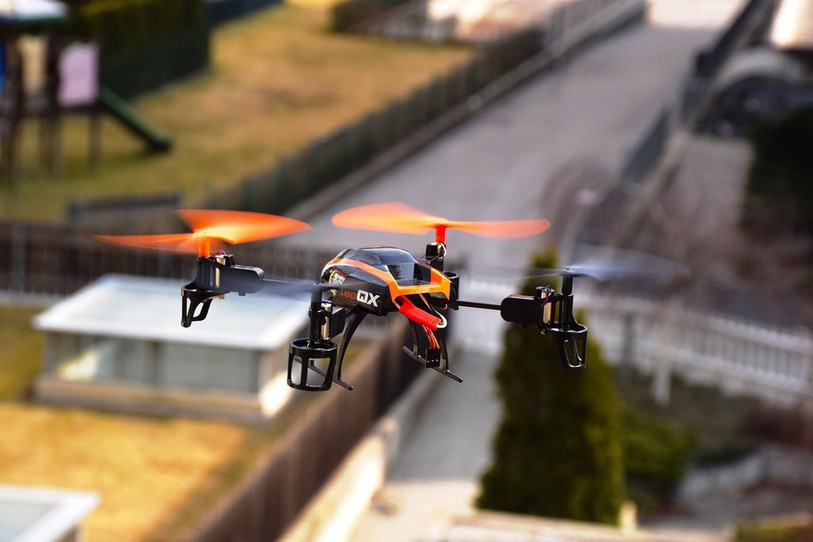 Les chercheurs vont se pencher sur les risques et les opportunités que représentent l'utilisation de drone.