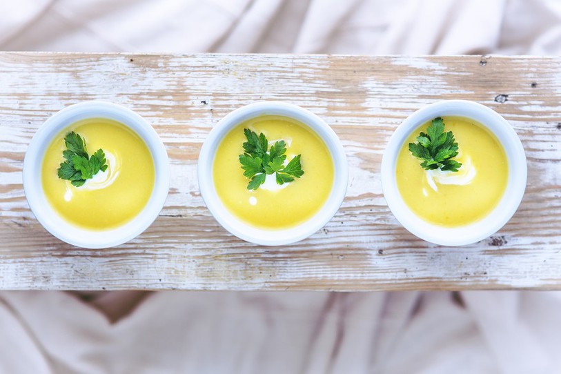 Trois bols de soupe