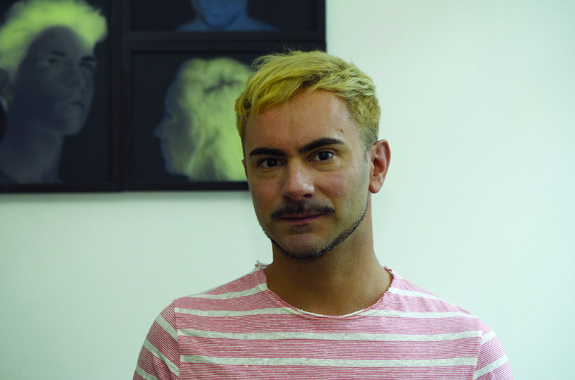 Damien Comment a reçu le prix La Sarrazine par la FARB.