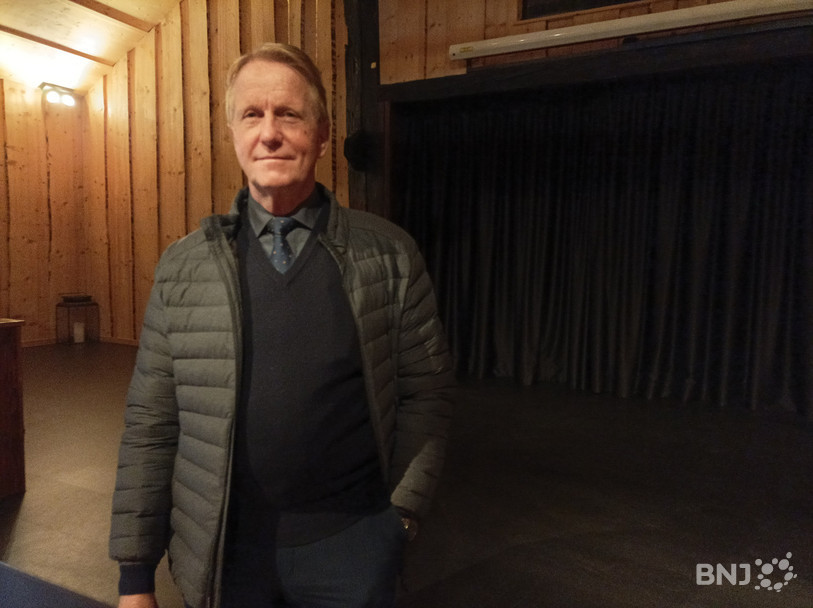 François Vorpe, patron d’une menuiserie et de pompes funèbres à Tavannes, a acheté il y a 12 ans une ancienne ferme pour en faire une salle de spectacle.