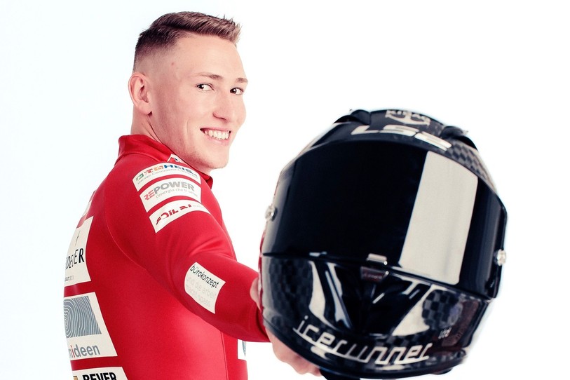 Quentin Juillard s'apprête à renfiler le casque pour les championnats du monde de Winterberg. (photo : studio SPPJ).