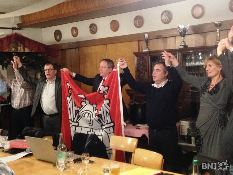 Drapeau de Moutier distribué à l'AJC