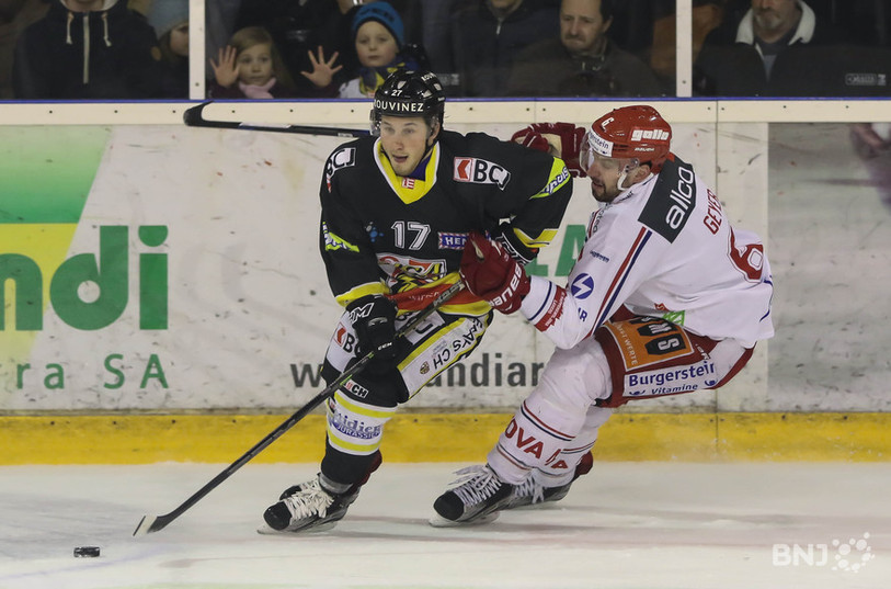 Dario Kummer et le HCA ont manqué de tranchant en zone offensive (photo : Mauricette Schnider)