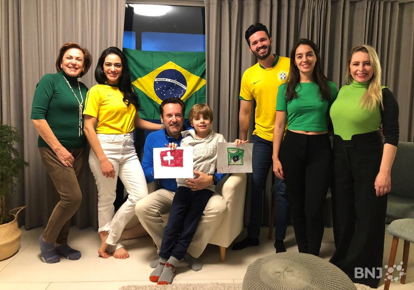 Sonia, Ana Carolina, Ricardo, Felipe, Ederson, Leticia et Mariele (de gauche à droite) : un cœur jaune et vert !