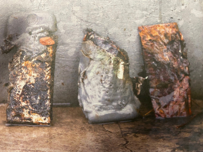 Hautement inflammables, les batteries lithium constituent un très grand danger pour les centres de collecte de déchets. (Photo : Celtor).