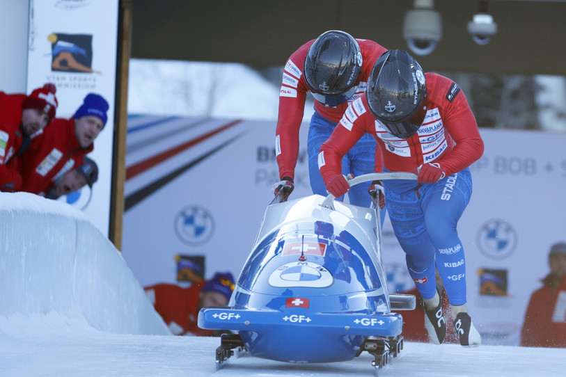 Cédric Follador et Quentin Juillard ont pris l'avant dernière place de la manche de Coupe du monde de bob à deux de Park City. Photo : (AP Photo/Jeff Swinger). 