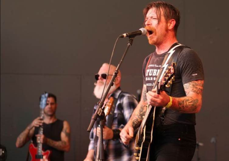 Le groupe Eagles of Death Metal