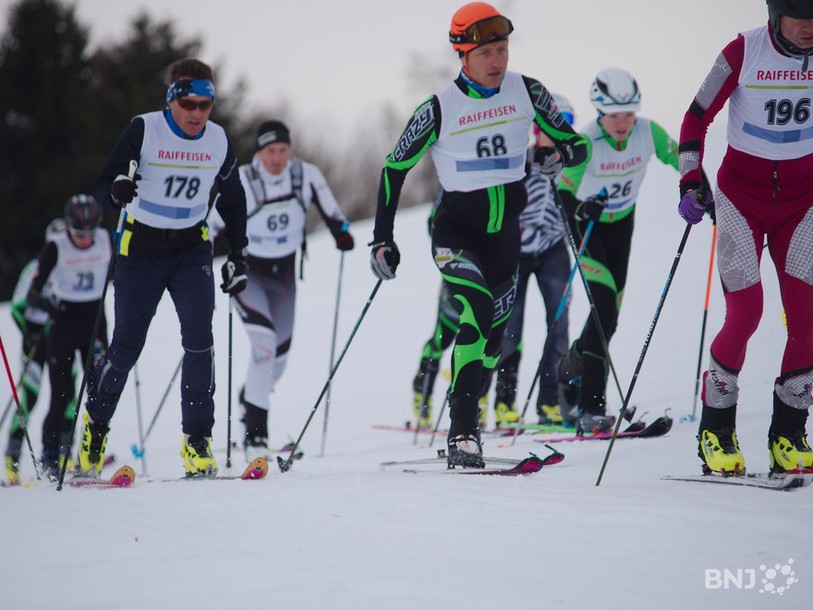 Plus de 200 amateurs de ski et de randonnée s'étaient donnés rendez-vous dimanche à Buttes. (Photos : archives) 