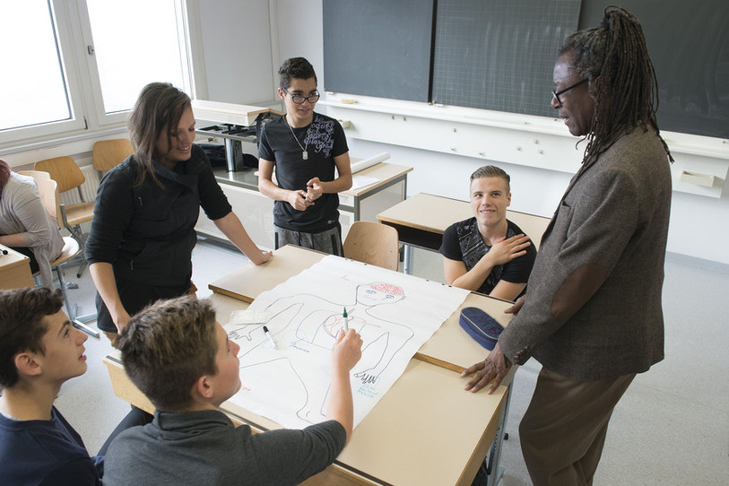 Plus de 400 élèves participeront au concept mis en place pour la Semaine contre le racisme. (Photo : proju-arc.ch)