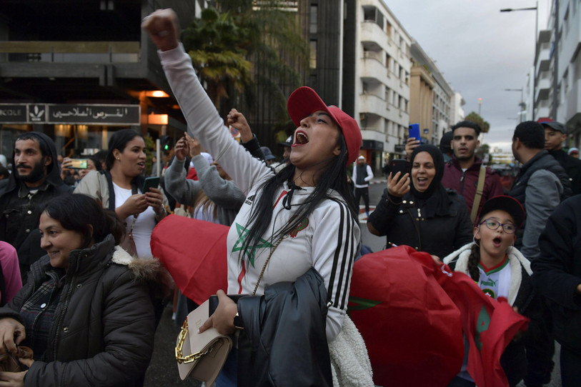 La liesse populaire a été forte au Maroc durant toute la Coupe du monde (photo : EPA/JALAL MORCHIDI).