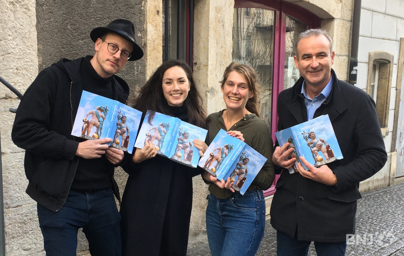 Géraud Siegenthaler, Elisa Shua Dusapin, Coraline Kaempf et Thomas Schaffter sont fiers de présenter « Porrentruy se livre ».