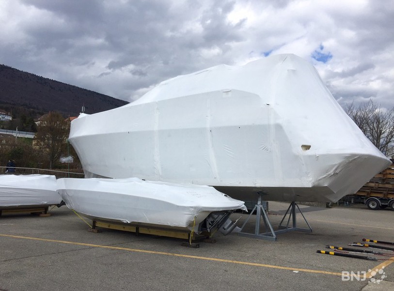 Le chantier naval d'Hauterive attire de nombreux yachts de luxe avant leur mise à l'eau sur les lacs de la région ou de Suisse.