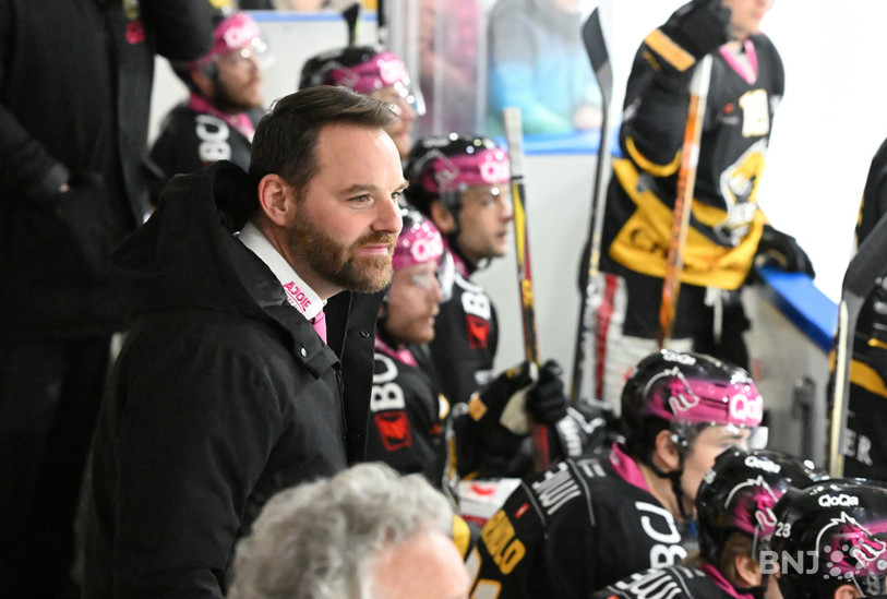 Julien Vauclair ne manque pas de travail pour établir le futur contingent du HC Ajoie (photo : Georges Henz).