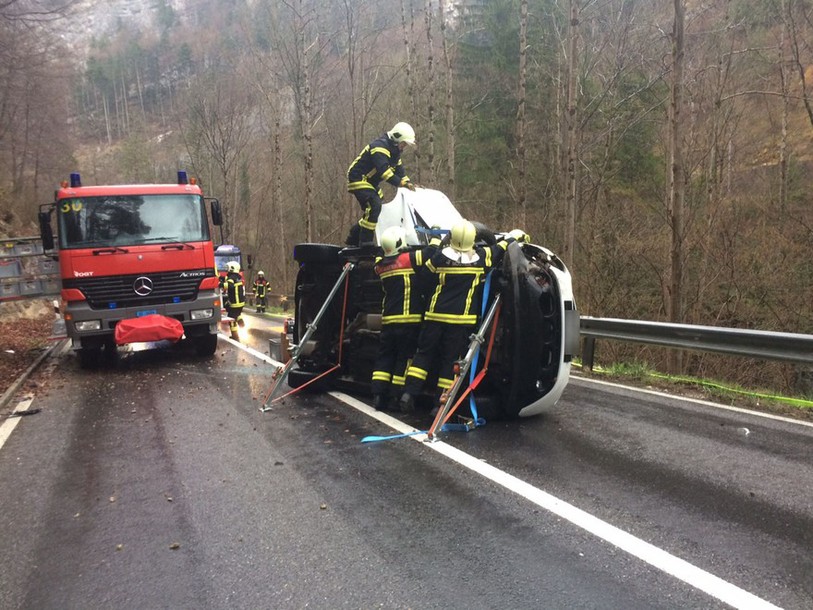 L'automobiliste âgée de 60 ans a dû être désincarcérée par les sapeurs-pompiers du CRISM.