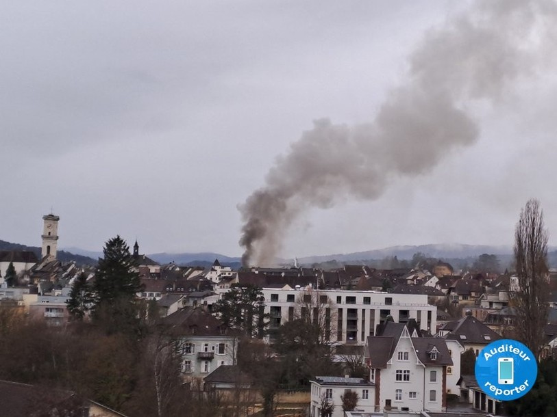 La police demande d'éviter le secteur de la vieille ville. (Photo : auditeur reporter)