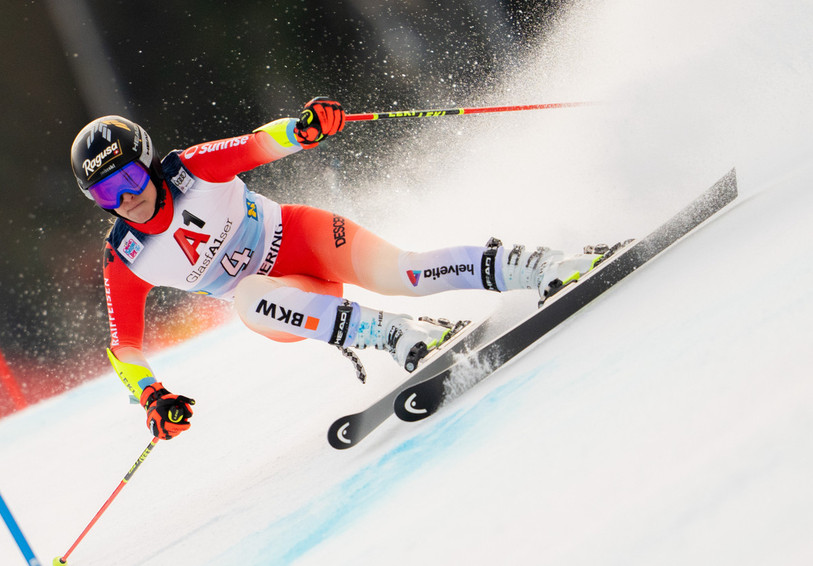 Lara Gut-Behrami dans ses oeuvres mercredi à Semmering. Elle terminera finalement 2e (photo : APA/Georg Hochmuth)...