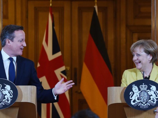 David Cameron et Angela Merkel lors de leur conférence de presse