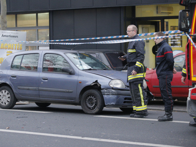 La policière intervenait sur un accident de la route (arc.).