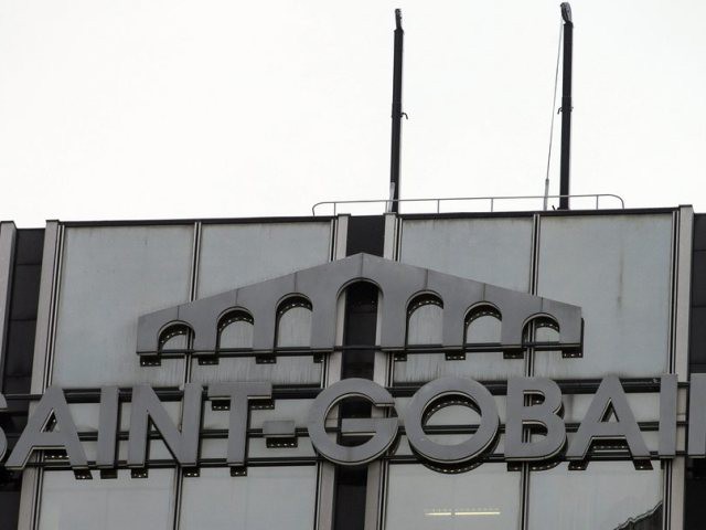 Saint-Gobain reconnaît les qualités du travail de Sika (archive)