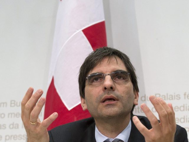 L'expert Aymo Brunetti renvoyé à ses études par plusieurs banques