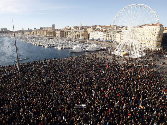 Près de 700'000 personnes sont descendues dans les rues de France