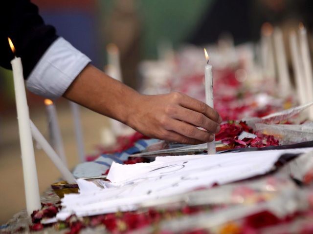 Réouverture des écoles au Pakistan après le carnage de Peshawar