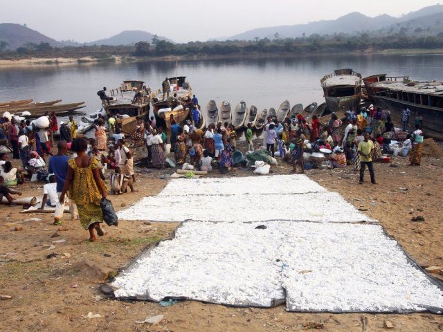 Naufrage sur le fleuve Oubangui: près de 100 disparus