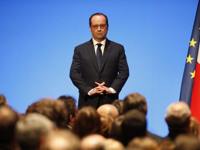 Hollande enregistre un bond historique de popularité