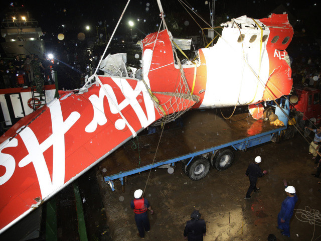 L'avion d'AirAsia est monté à une vitesse anormale et a 