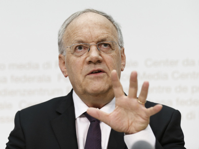 Le Conseil fédéral reste prudent au sujet du franc fort