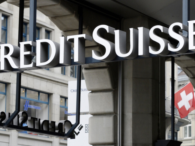 Banque: le client paie plus de frais qu'il ne reçoit d'intérêts